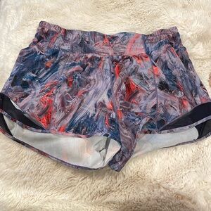 Lululemon hotty hot high rise shorts 2.5” inseam size 10